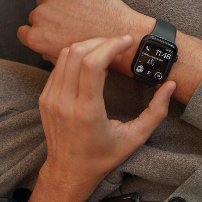 Big 2.0 Smartwatch Ultra 7 in 1 con Cinturini Colorati | Bluetooth Fitness Radio Android IOS, Caricatore